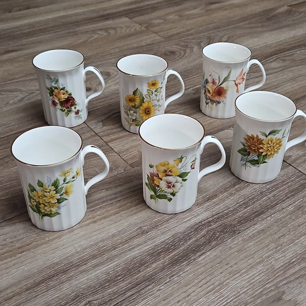 Vintage Staffordshire Queensway Fine Bone China Ribbed Gold Trim Floral Cup Mugs